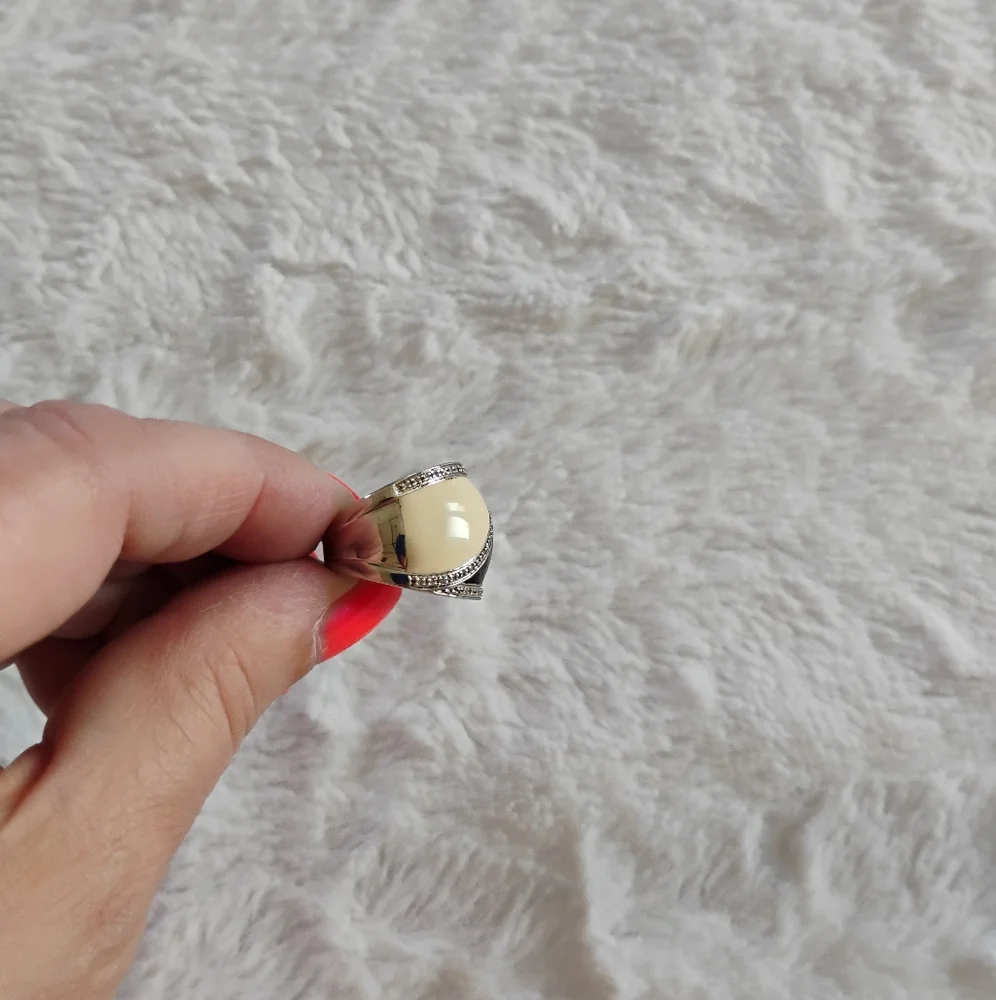 Sterling Silver Black & Cream Enamel Ring